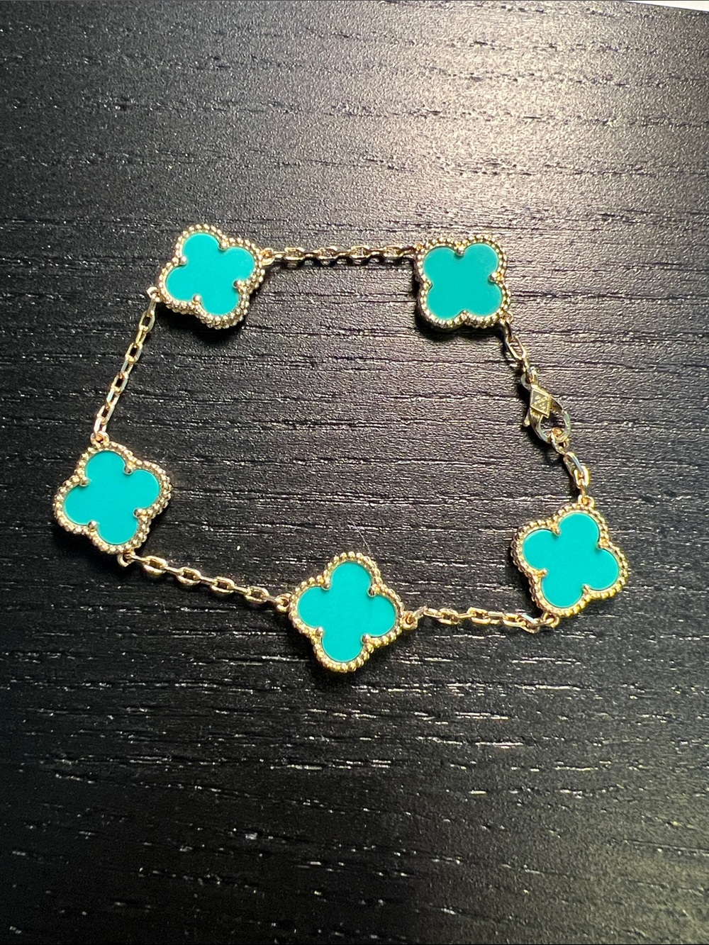 Gold-Tone Bracelet with Turquoise Clover Motifs